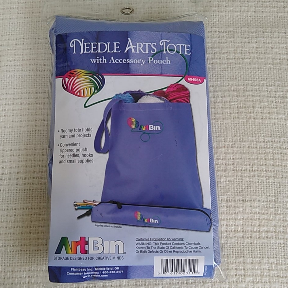 Art Bin NWT Needle Arts Tote. Lightweight Colorful